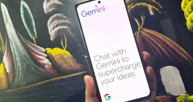 Más de 7000 docentes ya fueron capacitados para utilizar Gemini, la herramienta de IA generativa de Google, en el aula.