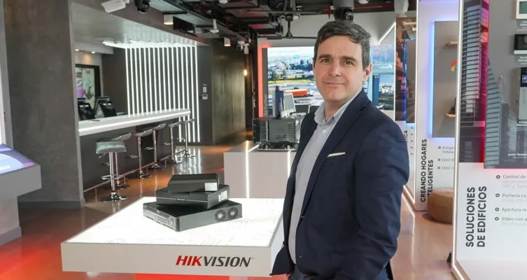 Mariano Civit, Display Product Manager Argentina, Paraguay & Uruguay en Hikvision