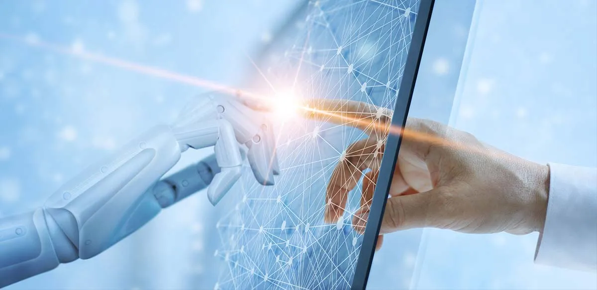 La infraestructura tecnológica —redes, conectividad y sistemas de monitoreo— es la base que sostiene el funcionamiento de la economía digital.