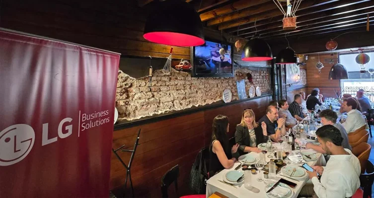 Además de sus canales, LG estuvo acompañado de sus mayoristas Distecna, PC Arts y Anixter,