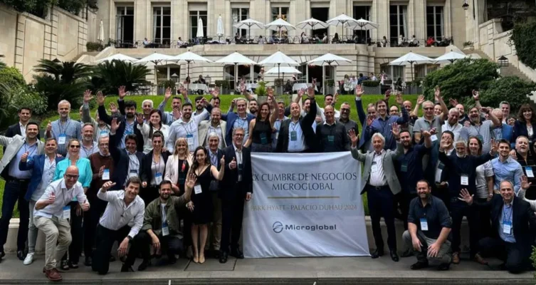 Evento de Microglobal en la XX Cumbre de Negocios, celebrada en el prestigioso Park Hyatt Palacio Duhau.