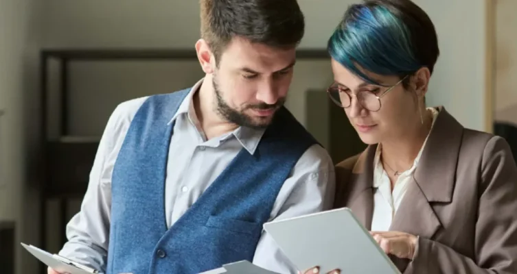 Los perfiles híbridos, que tienen experiencia en startups, PyMEs y grandes corporaciones, son clave para mantener el equilibrio entre flexibilidad e infraestructura al escalar.