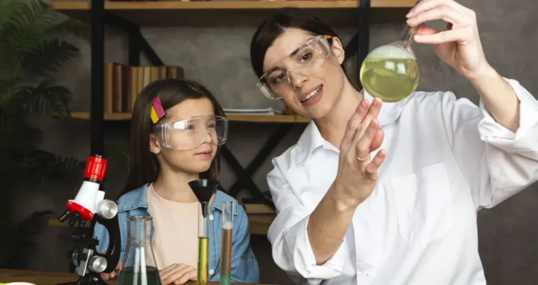 Especialistas de la Universidad Hospital Italiano de Buenos Aires destacan la importancia de la equidad de género en la ciencia y brindan claves para inspirar a las futuras generaciones de investigadoras.