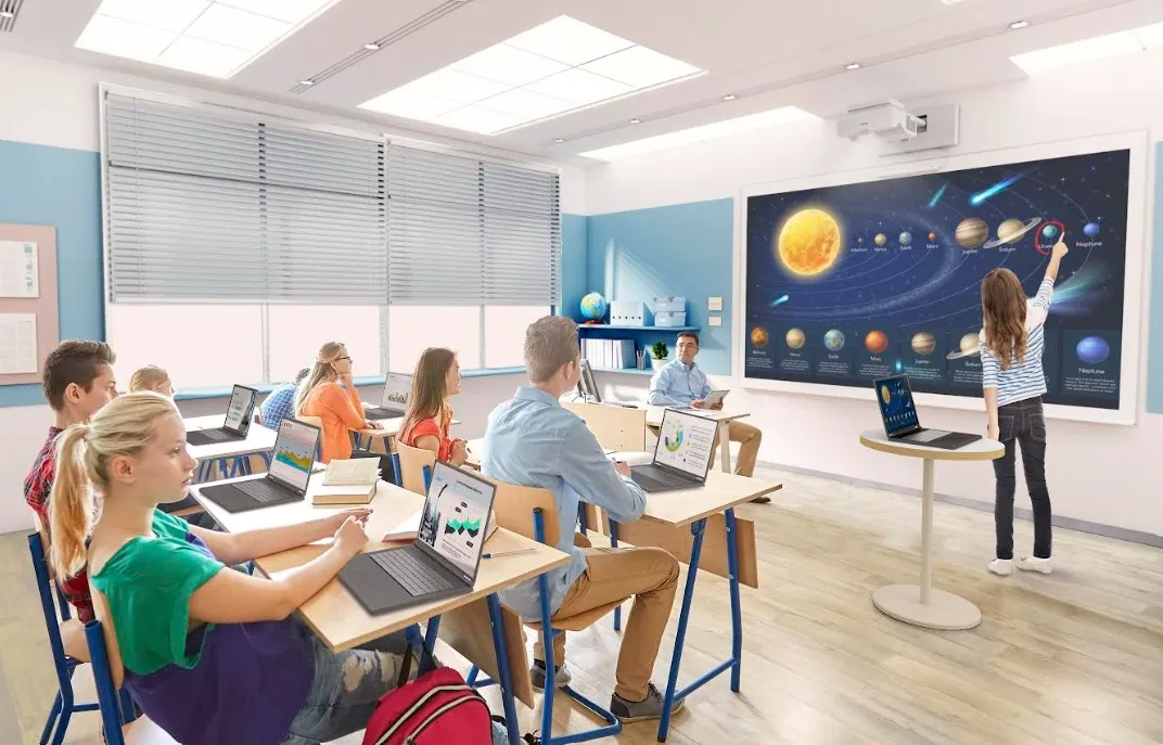Aulas equipadas con proyectores BrightLink
