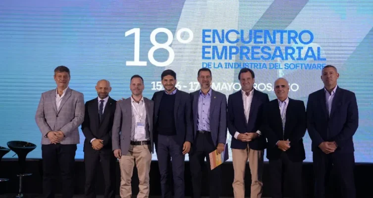 El evento convocó a empresarios, autoridades y profesionales para debatir sobre el presente y futuro del software argentino.