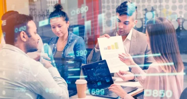 Un equipo sólido no solo se construye con talento, sino con propósito y pasión. Estos tres pilares son esenciales para escalar una empresa en un entorno competitivo.