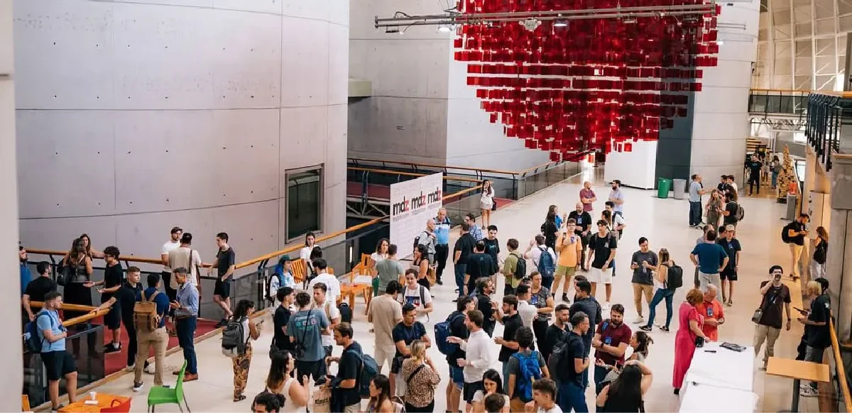 La cita será los días 4, 5 y 6 de julio en Complejo Art Media y en Plaza Galicia, y contará con charlas, workshops y una instancia de hackatón.