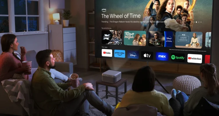 Los nuevos proyectores ofrecen una imagen Full HD HDR de hasta 150 pulgadas, audio excepcional, integración con Netflix y Google TV