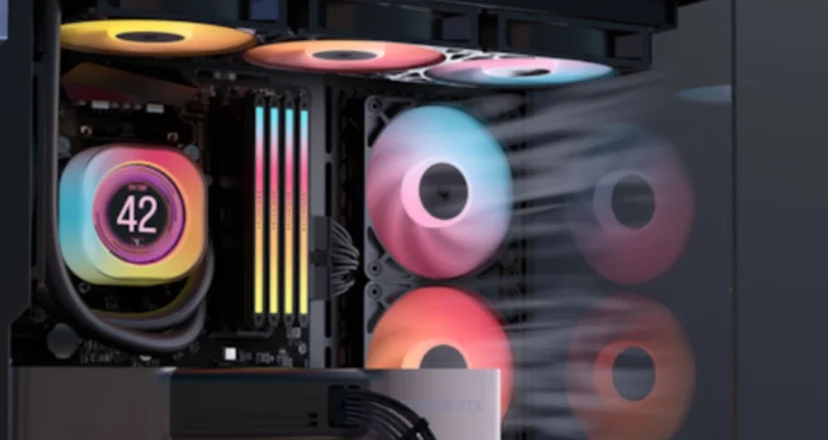 Pensados para equipos de exhibición, los RS-R ARGB son la elección ideal para los chasis de tipo pecera como los CORSAIR 3500X y 6500X, donde la estética juega un papel clave.