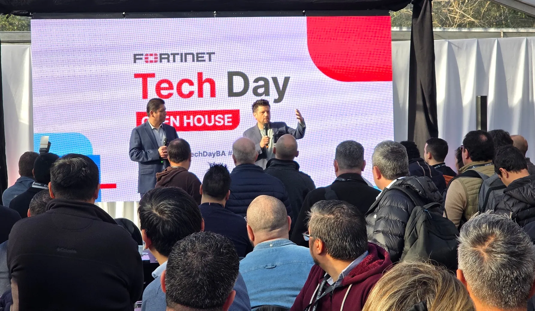 Izq. a Der. Martín Hoz, vicepresidente sénior de ingeniería para América Latina, el Caribe y Canadá y Hernando Castiglioni, Director de Ingeniería de Fortinet en Argentina.