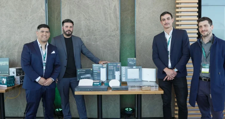 Equipo de TP-Link Argentina.