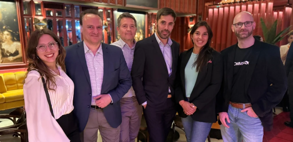 Valentina Díaz, responsable de Marketing en Distecna, Marcelo Eduardo Volpi, director de Sudamérica de CommScope, Marcos Martínez , partner manager de cableado en Distecna, Verónica Barbera, vendor manager de Distecna y Ariel Peraga, ingeniería de preventa de Infraestructura en Distecna