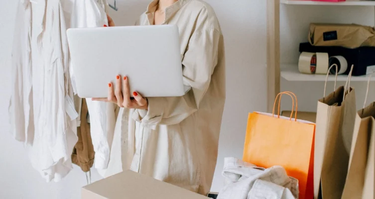 Las marcas que venden con Tiendanube crecieron un 25% interanual, demostrando la fortaleza del ecosistema digital frente a un contexto económico adverso.