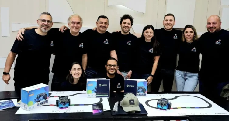 El equipo de Wizor encargado del desarrollo del simulador