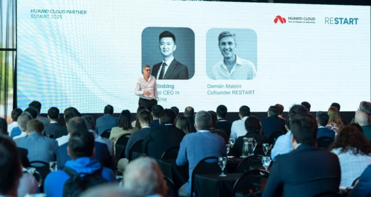 En el evento realizado el 17 de noviembre, Huawei Cloud presentó todo su potencial en inteligencia artificial aplicada a la industria, acompañado por Restart, su distribuidor líder en la región.