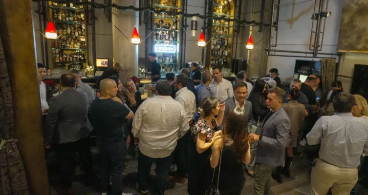 Distecna celebró el cierre de año junto a fabricantes y partners en Puerto Madero.