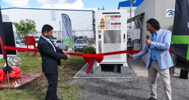 Inicio oficial del nuevo sistema energético en el Polo Industrial Ezeiza.