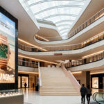 Más allá del impacto visual, LG MAGNIT incorpora innovaciones orientadas a mejorar la comodidad operativa y la fiabilidad.