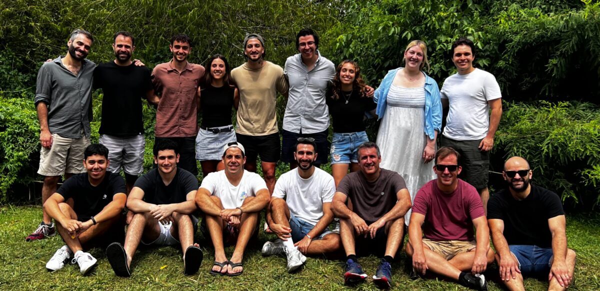 El equipo detrás de Satellites on Fire