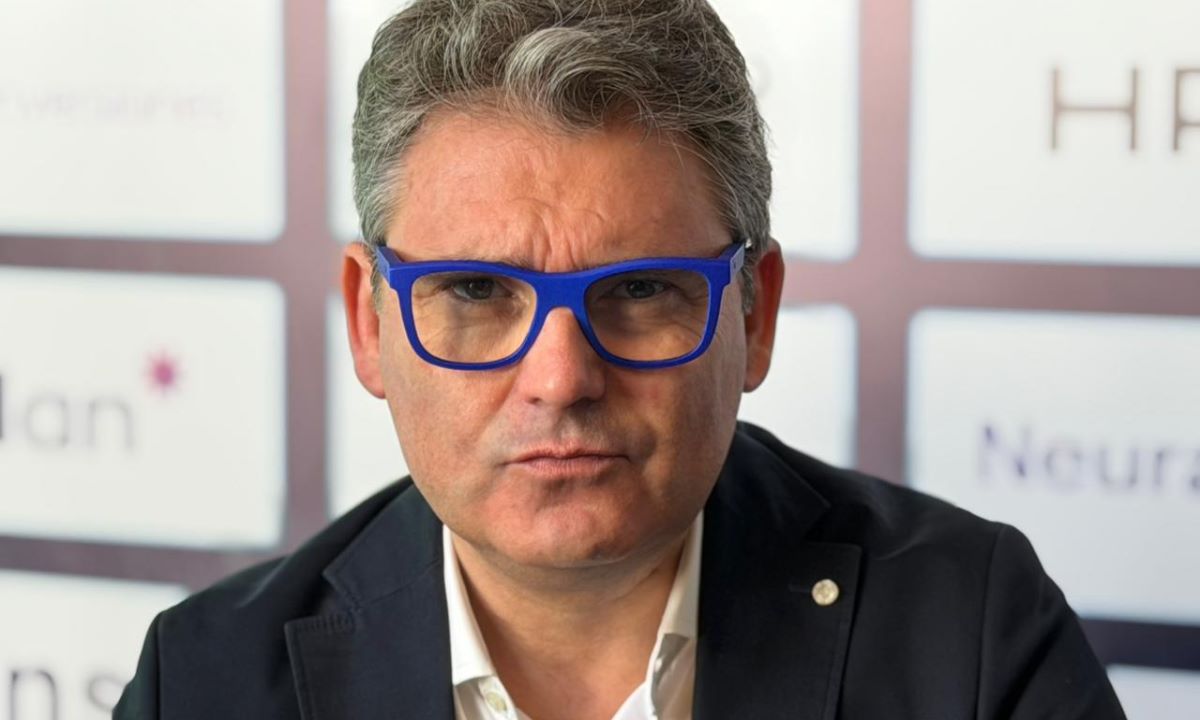 Vidal advirtió sobre la importancia de preservar habilidades como la lectura, la escritura y el pensamiento crítico en la era de la automatización.