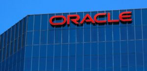 Oracle Database impulsa a más del 90% de las grandes empresas del mundo, así como a miles de organizaciones más pequeñas que dependen de un alto rendimiento y disponibilidad constante.