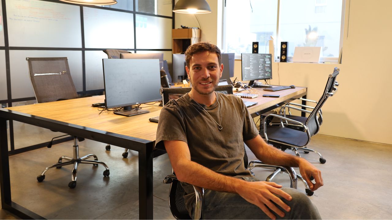 Martín Pilossof, cofundador de Prometheo, sostiene que la inteligencia artificial puede ayudar a las PyMEs a vender más cuando se aplica para resolver problemas operativos concretos.
