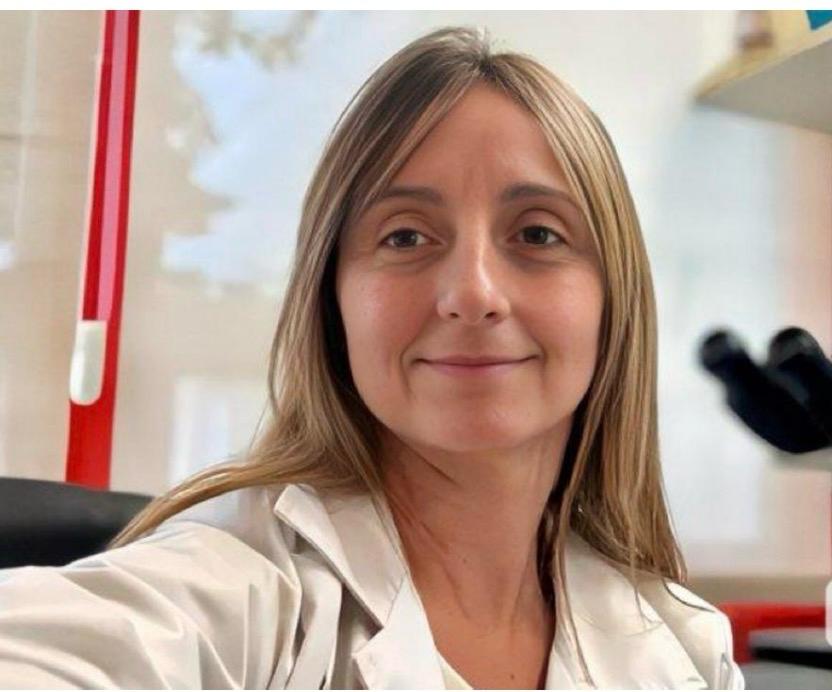 Jessica López Martí, patóloga pediatra del Garrahan y coordinadora del Laboratorio de Patología Molecular del Servicio de Patología