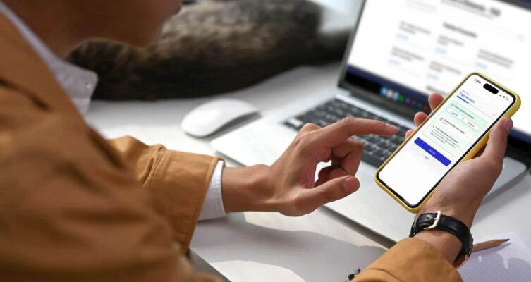 FID by Lakaut permite obtener un certificado digital en la nube y firmar documentos de forma 100% remota, sin tokens físicos y con plena validez legal en Argentina.