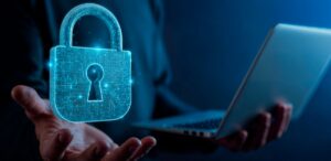 La seguridad digital hoy depende de la confianza y la identidad en cada interacción en línea.