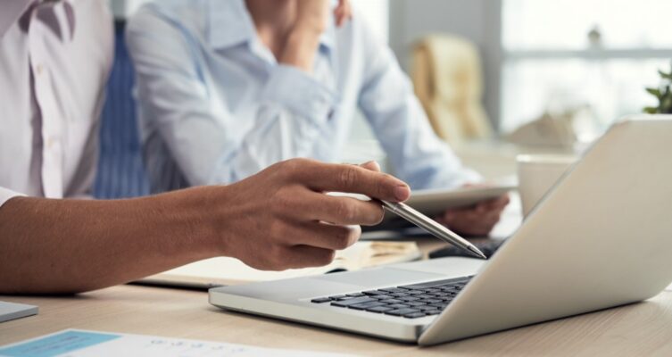 Mercado Libre lanzó CLIC, una plataforma gratuita para aprender a vender online.