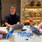Los founders de Facturitas, una startup argentina que utiliza IA para simplificar la vida de trabajadores independientes, emprendedores, contadores y empresas
