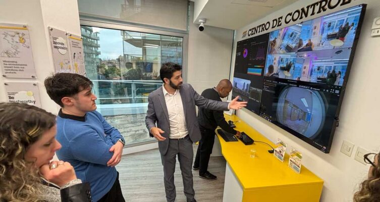 La actualización de sus oficinas llega en un momento clave para una industria de seguridad en crecimiento, que en 2025 alcanzó los USD 401.090 millones, impulsada por la demanda de tecnologías más inteligentes.