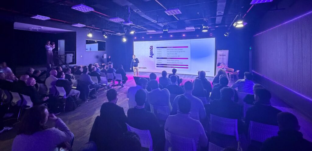 La jornada fue moderada por Juan Carlos Larramendy, Gerente de Preventa de Nexsys, y reunió a referentes de Varegos, Red Hat, HPE, IBM, Lenovo y Microsoft, quienes presentaron sus soluciones y perspectivas sobre tecnología, datos e inteligencia artificial.