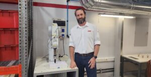 Adrian Covi, Gerente de la Línea de Negocios Industriales para ABB Robotics Brasil y Argentina