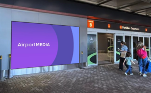 Por primera vez, las pantallas aeroportuarias estarán disponibles para compradores publicitarios globales, regionales y locales.