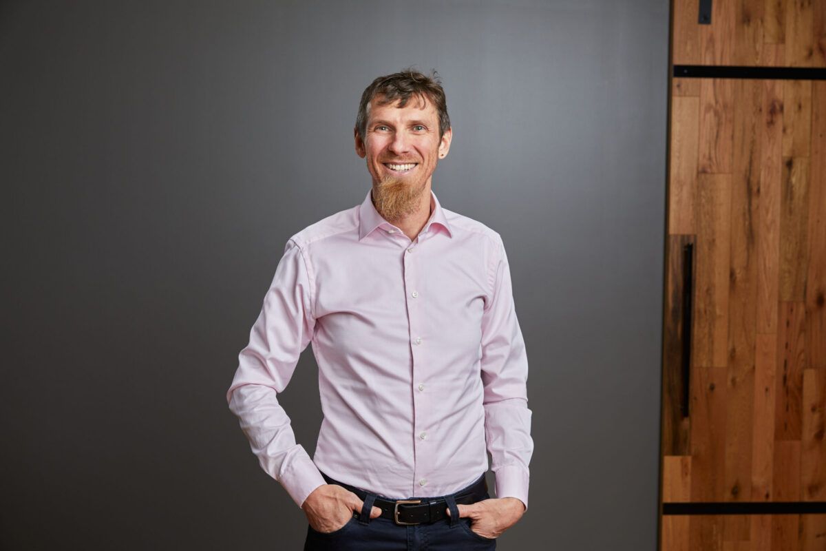 Chris Wright, Chief Technology Officer y Senior Vice President de Global Engineering en Red Hat.