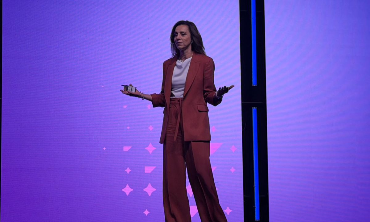 Claudia Boeri, presidenta de SAP para la región Sur de Latinoamérica, presentó junto a representantes de Grupo Omint los desafíos de incorporar inteligencia artificial con contexto, gobernanza y seguridad.