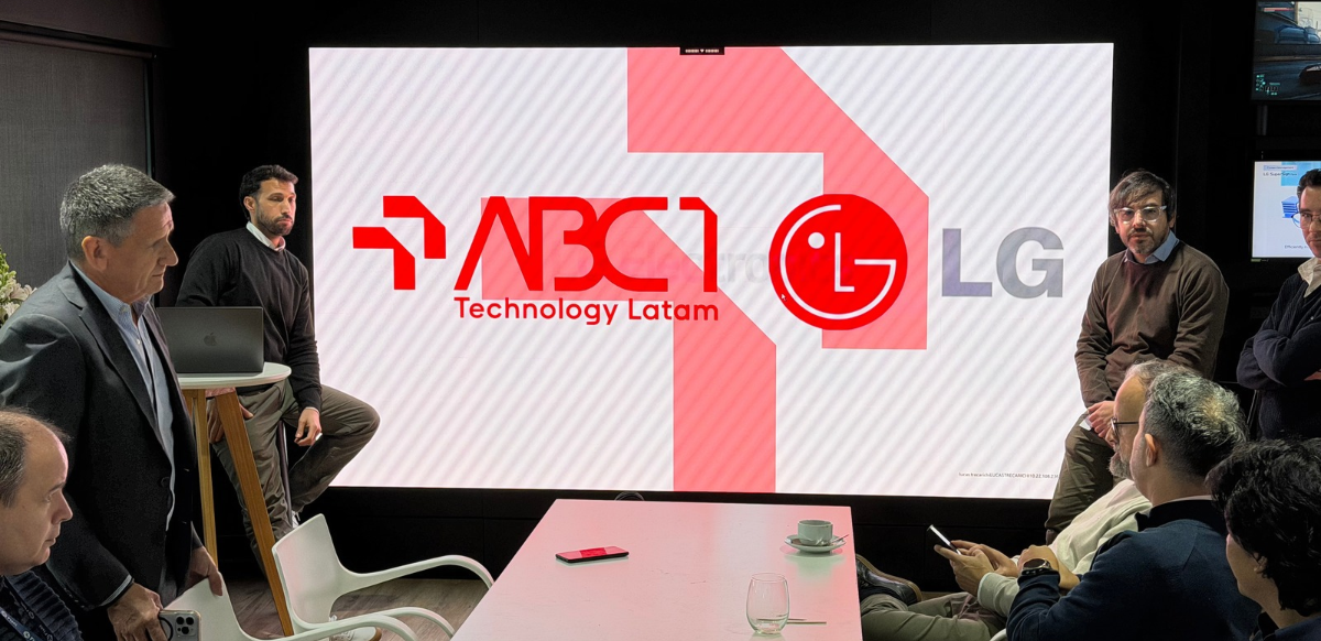 El showroom de LG fue el escenario elegido para mostrar a los partners las nuevas soluciones destinadas a espacios corporativos y comerciales.