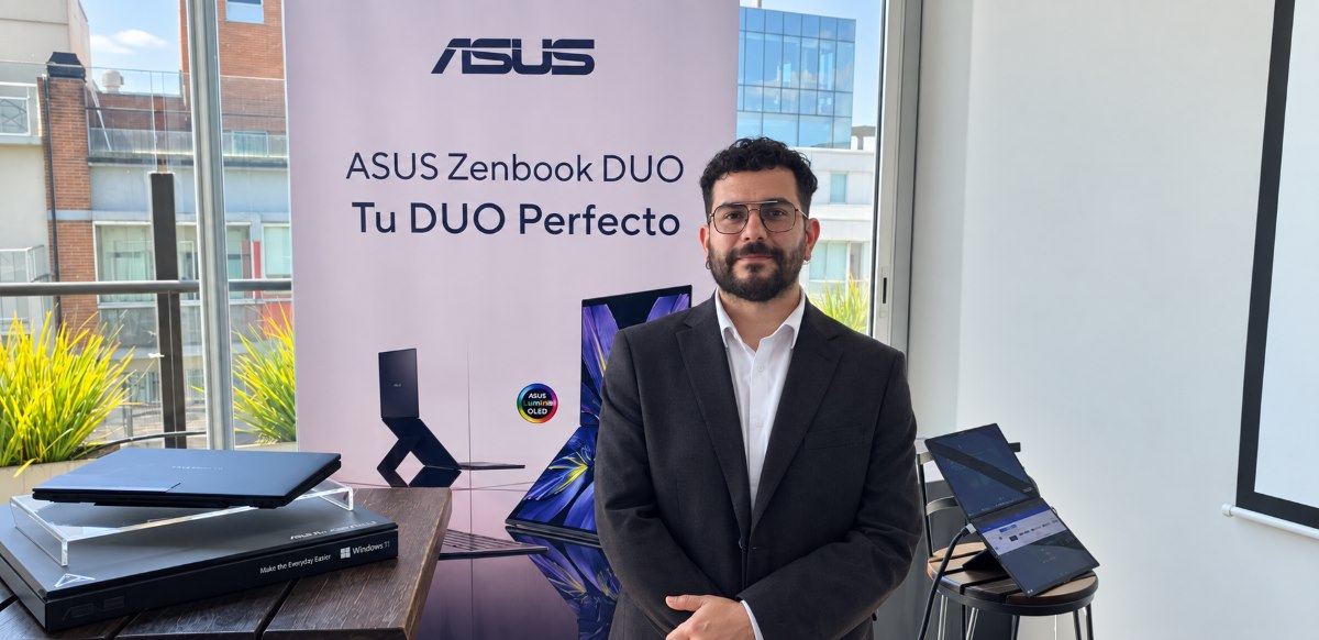 Gabriel Bahamondes, Technical PR Coordinator de ASUS Latin America Territory, durante la presentación de la nueva Zenbook DUO (2026) UX8407 en Argentina