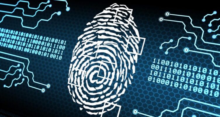 La combinación de biometría, validación documental, contexto, consentimiento y análisis de riesgo permite construir procesos de autenticación más robustos frente al fraude.