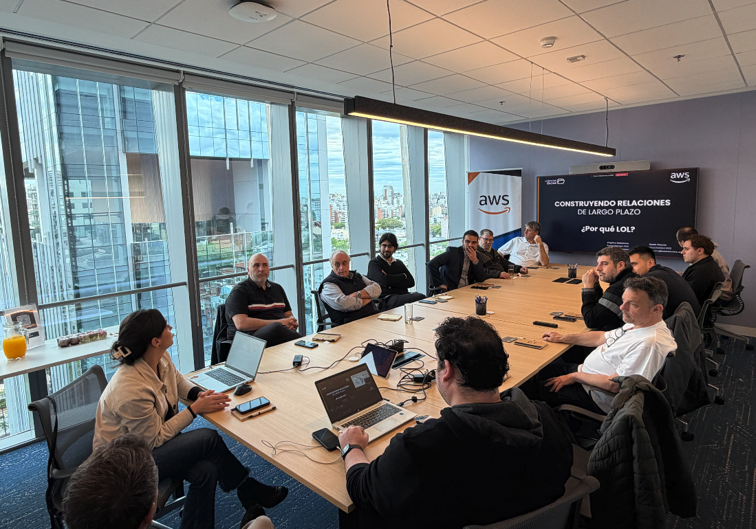 El evento de LoL se realizó en las oficinas de AWS en Buenos Aires.