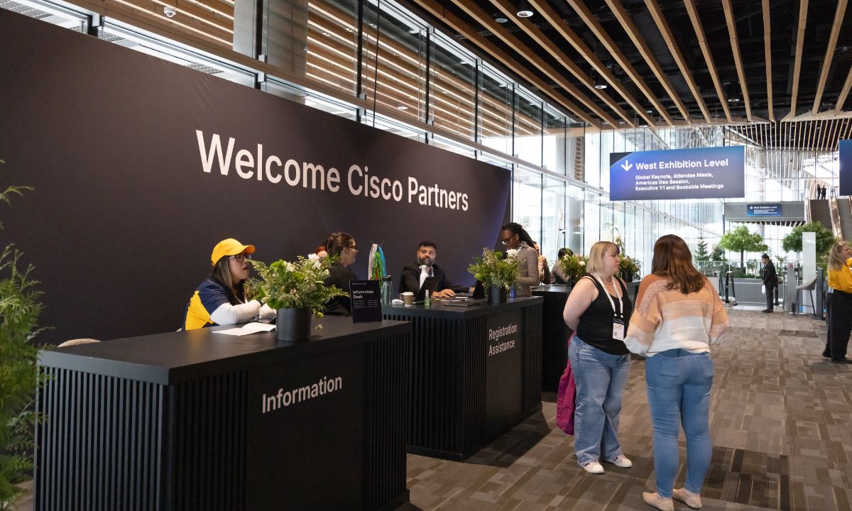 Cisco anunció el Builders Challenge, con un fondo de premios de USD 1 millón para partners que desarrollen servicios administrados sobre Cisco IQ. El inicio del programa está previsto para comienzos de 2027.