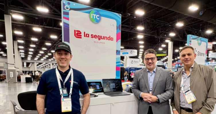 Leonidas Avila de UIFLOU. Leonel Bianco, director comercial de La Segunda Seguros y Hugo Bellantig, Gerente de Procesos.