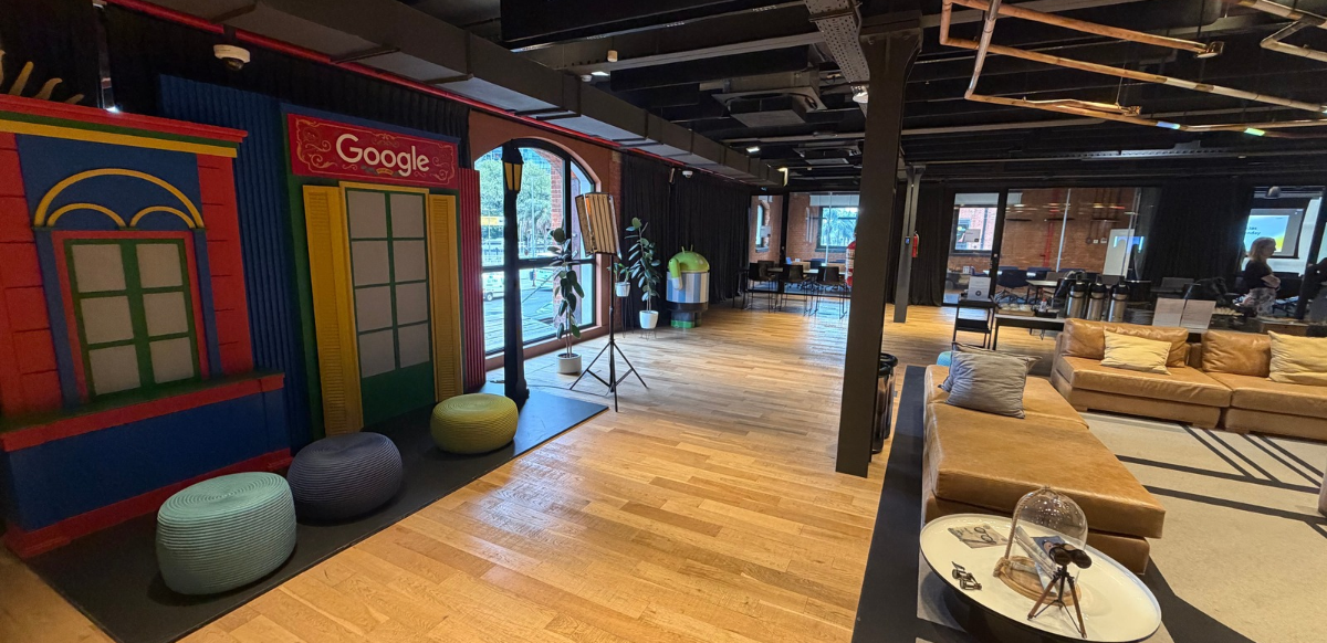 El Cyber Monday 2026 se realizará del 2 al 4 de noviembre y estará marcado por el avance de la inteligencia artificial en las decisiones de compra. Según un estudio de Ipsos encargado por Google, el 85% de los consumidores afirma que una recomendación de IA podría influir en su elección de marca, tienda o producto, mientras que el envío gratis y las cuotas sin interés se consolidan como factores clave.