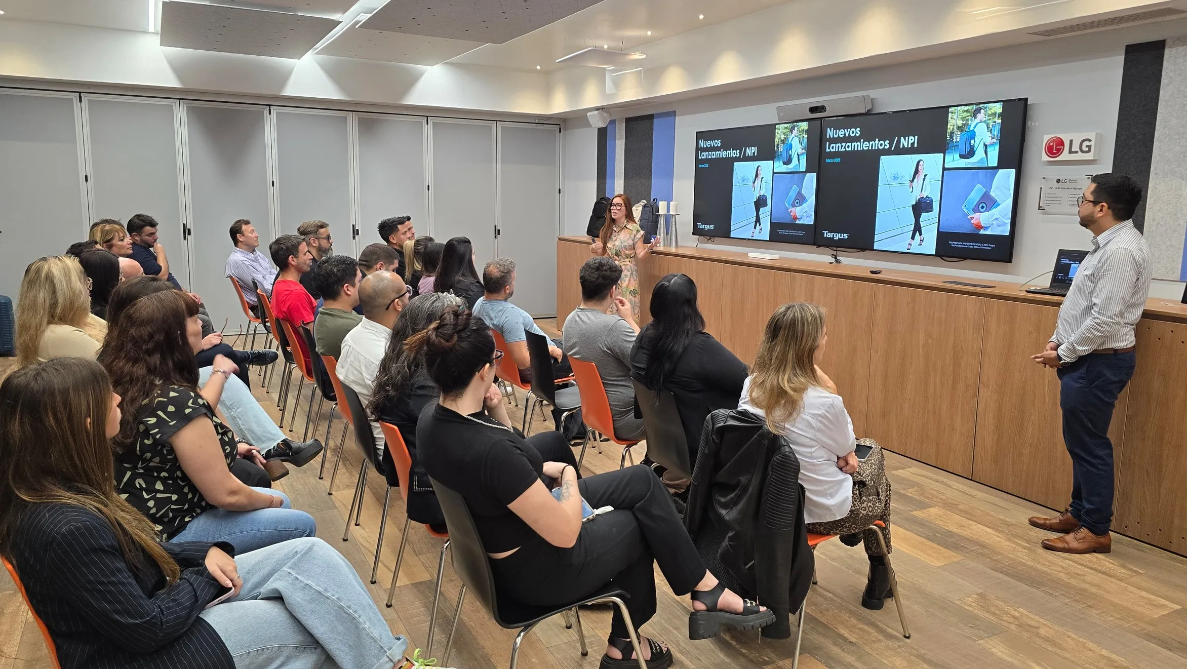 A sala llena, el evento de Targus en Distecna Argentina.