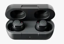 Un auricular wireless in-ear que combina comodidad, durabilidad y un sonido envolvente, pensado para acompañar a los usuarios en su día a día y en las aventuras más extremas.