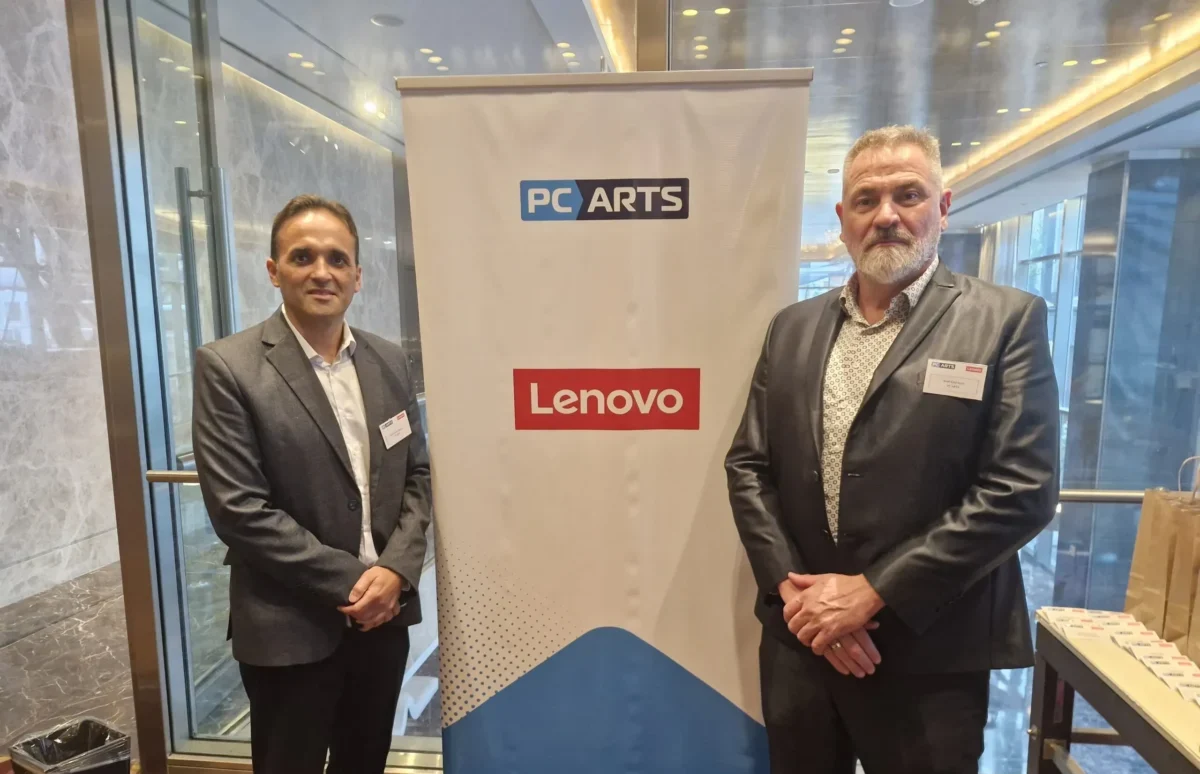 David Maximiliano Barraza, gerente comercial de PC Arts y Ariel Loureyro, gerente general de PC Arts.