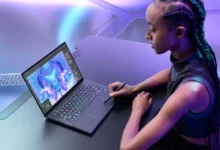La delgada Predator Triton 14 AI es compatible con un procesador Intel® Core™ Ultra 9 288V y una GPU NVIDIA® GeForce RTX™ 5070 Laptop, y es la primera laptop del sector que utiliza materiales de interfaz térmica (TIM) de grafeno en la CPU para ayudar a la refrigeración.