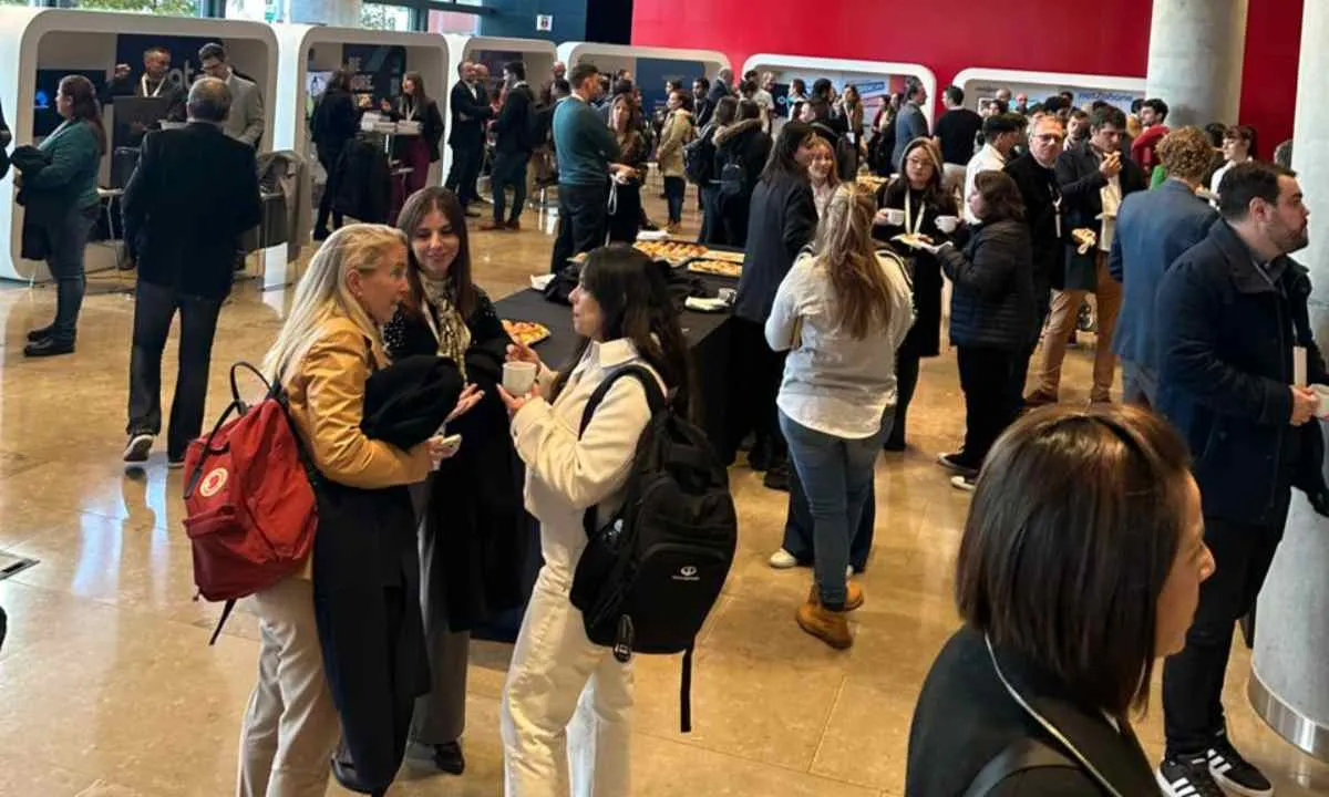 Bajo el lema La (R)evolución en la Experiencia de Clientes y Colaboradores, el evento convoca a líderes de diversas industrias.