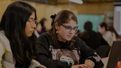 Esta oportunidad brinda herramientas clave para dar los primeros pasos en diseño y desarrollo web, además de introducirlas en el uso de innovadoras herramientas de inteligencia artificial.